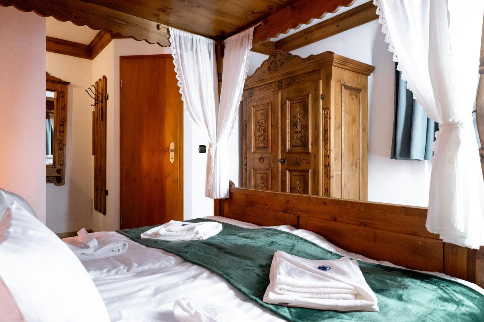 Hotel Zum See, Titisee Esterno foto