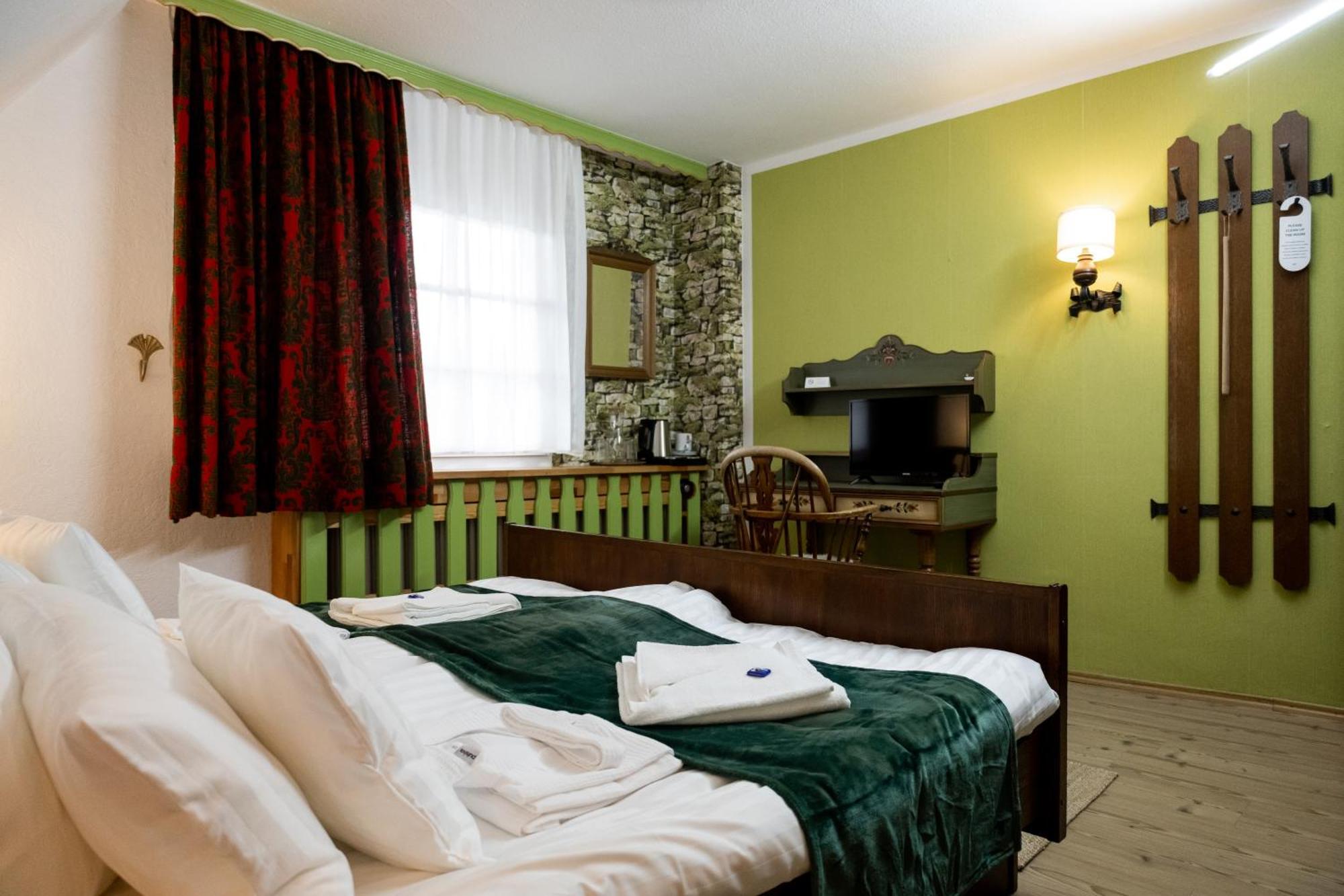 Hotel Zum See, Titisee Esterno foto